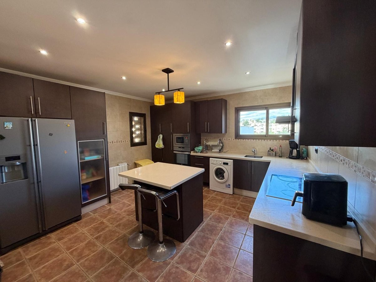 5 Bed Detached Villa in Cerros del Aguila