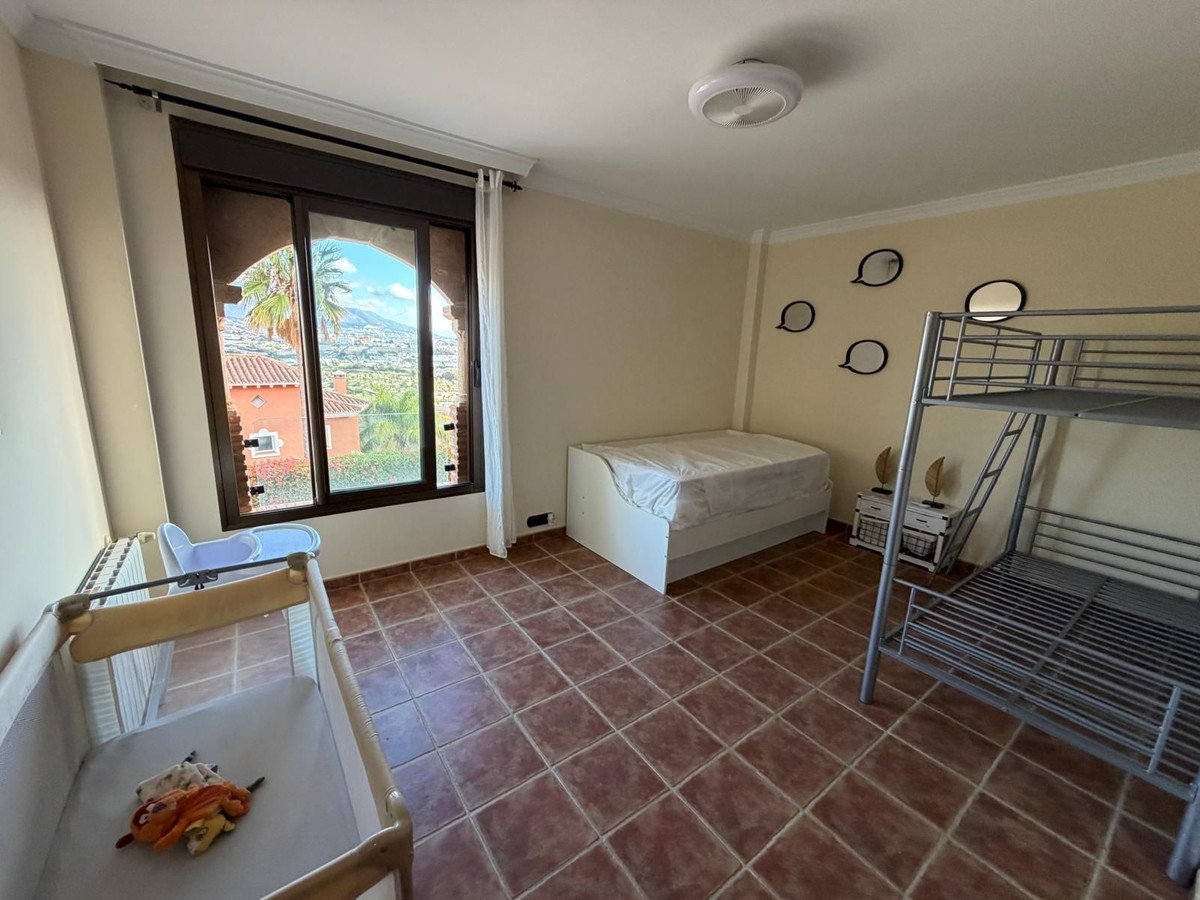 5 Bed Detached Villa in Cerros del Aguila