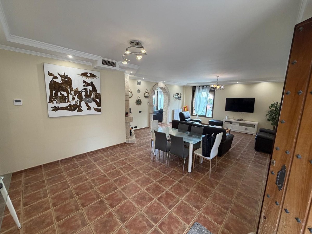 5 Bed Detached Villa in Cerros del Aguila