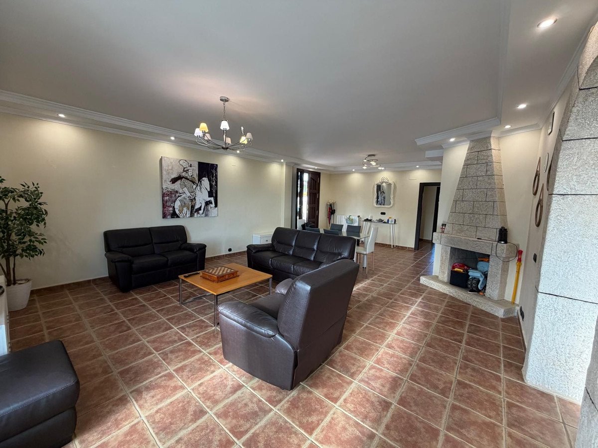 5 Bed Detached Villa in Cerros del Aguila