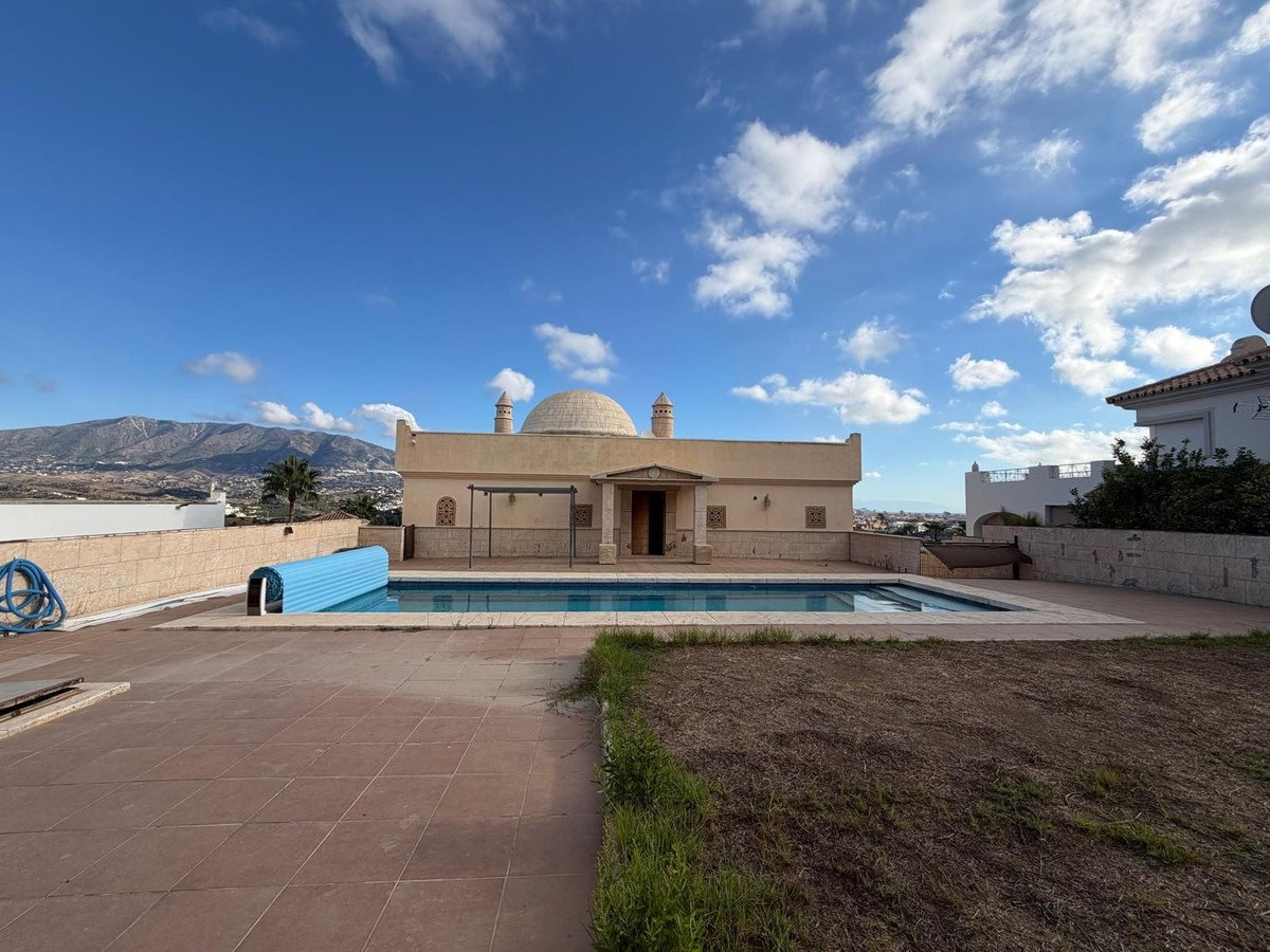 5 Bed Detached Villa in Cerros del Aguila