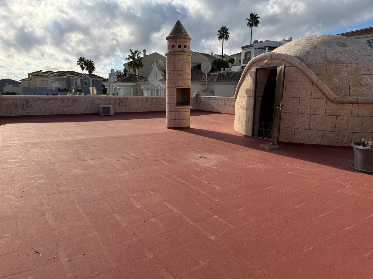 5 Bed Detached Villa in Cerros del Aguila