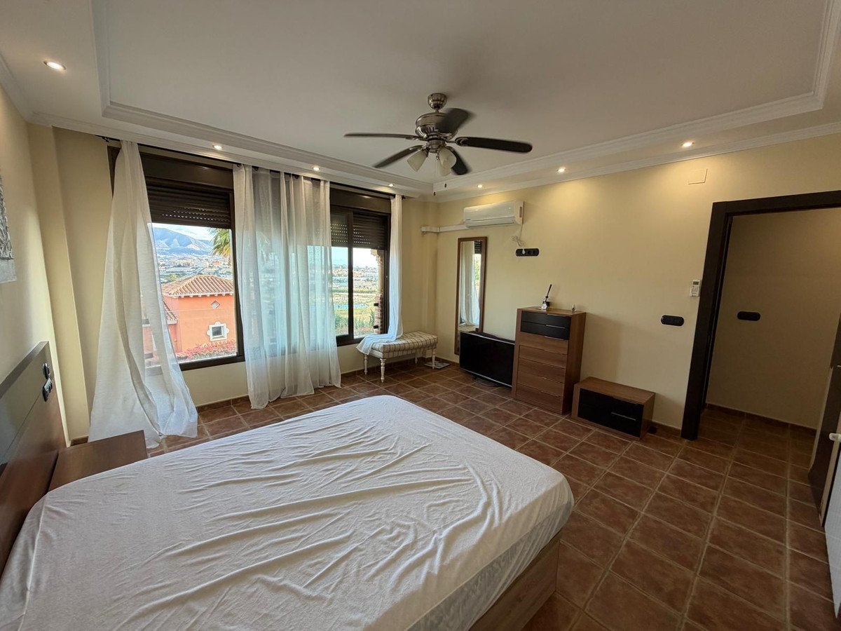 5 Bed Detached Villa in Cerros del Aguila