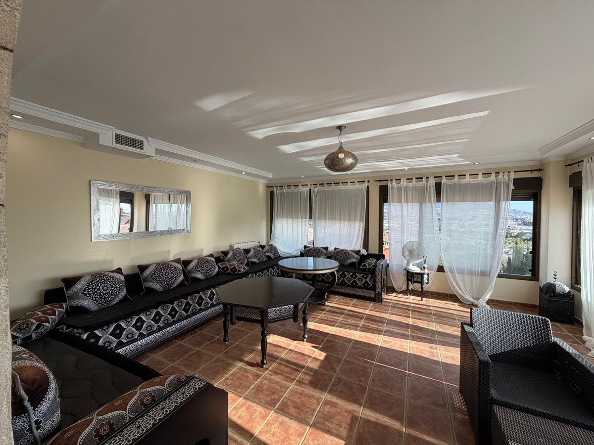 5 Bed Detached Villa in Cerros del Aguila