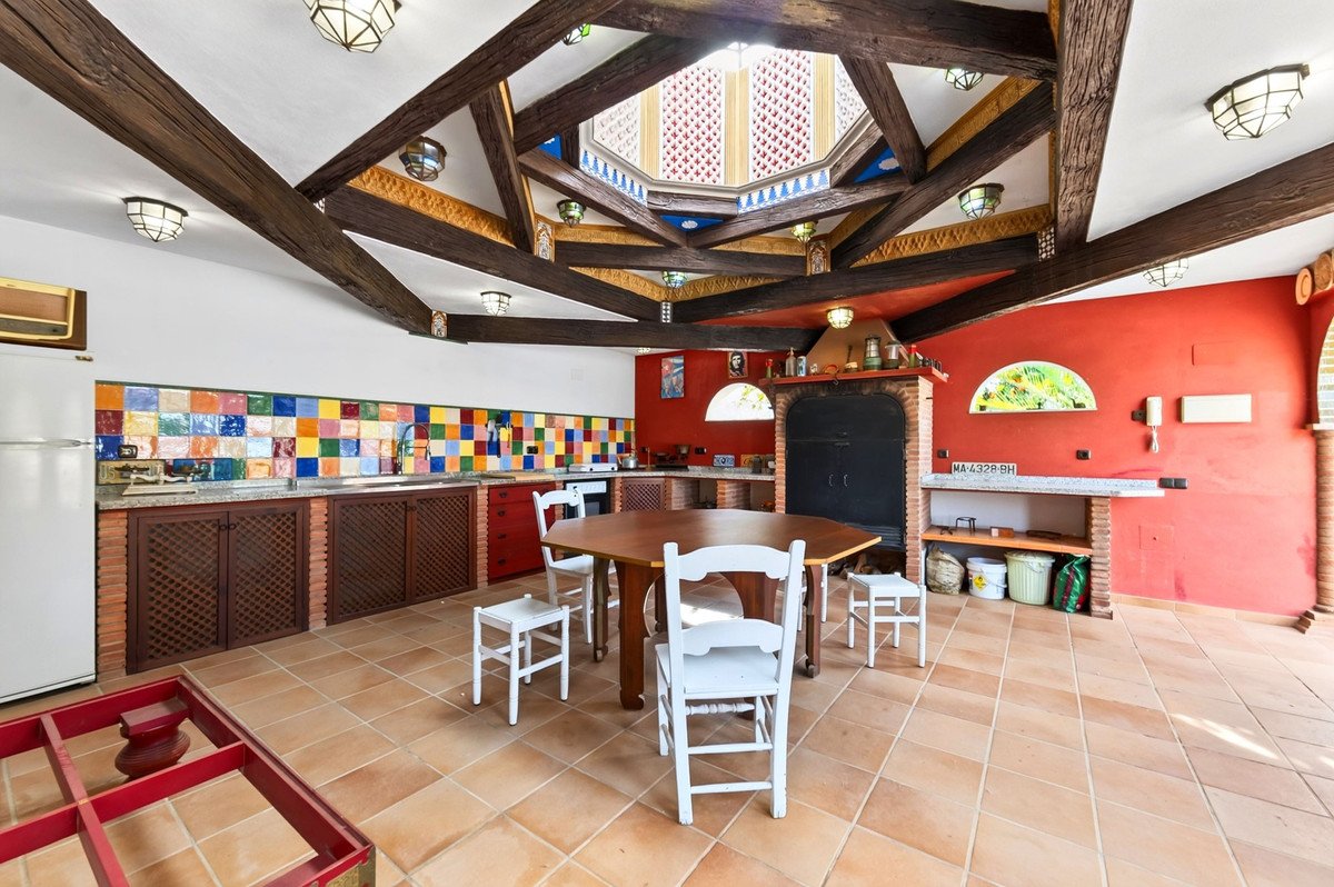 3 Bed Detached Villa in Churriana