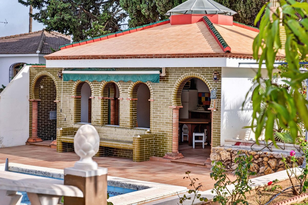 3 Bed Detached Villa in Churriana