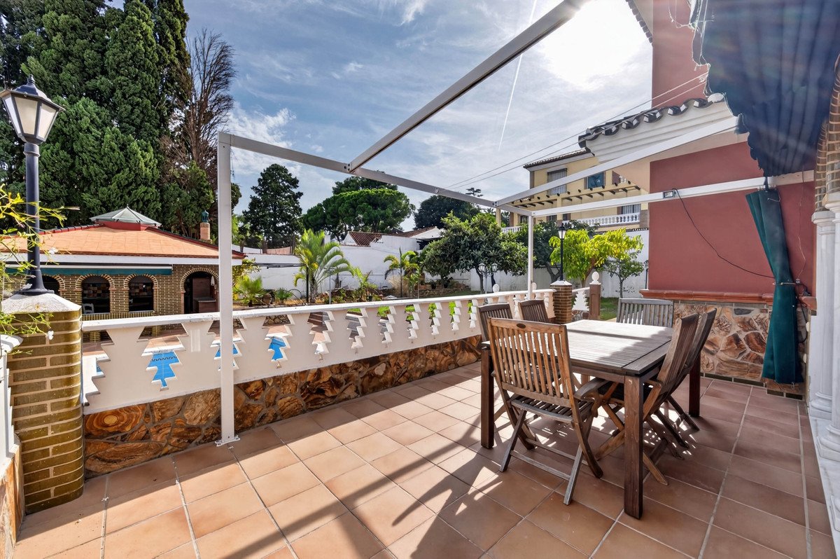 3 Bed Detached Villa in Churriana