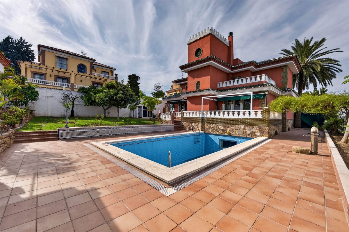 3 Bed Detached Villa in Churriana