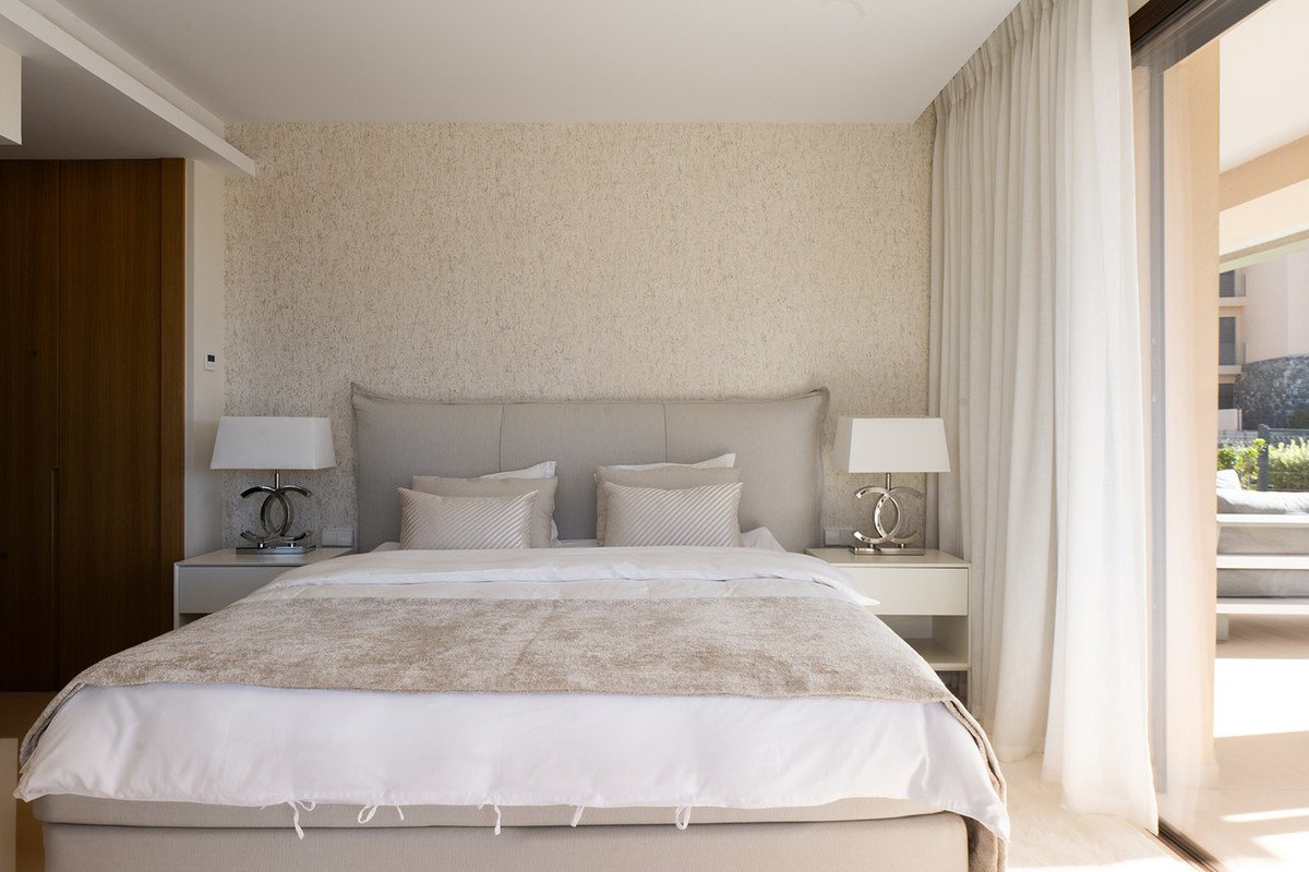 3 Bed Ground Floor Apartment in Benahavís
