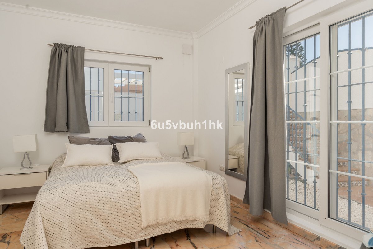 5 Bed Detached Villa in Fuengirola