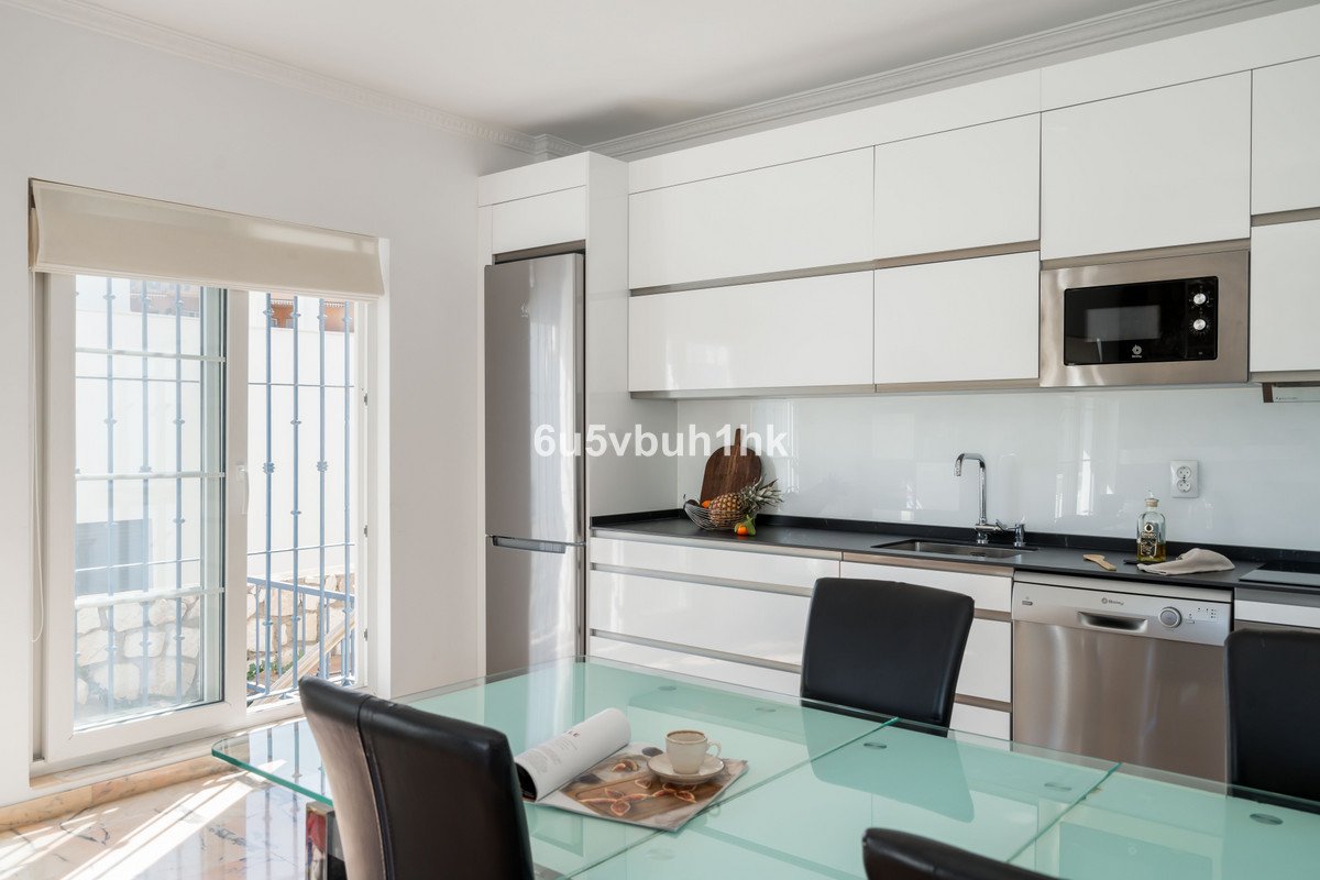 5 Bed Detached Villa in Fuengirola