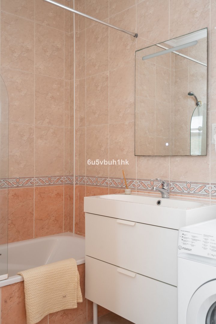 5 Bed Detached Villa in Fuengirola