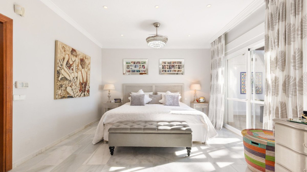 4 Bed Semi-Detached House in La Duquesa