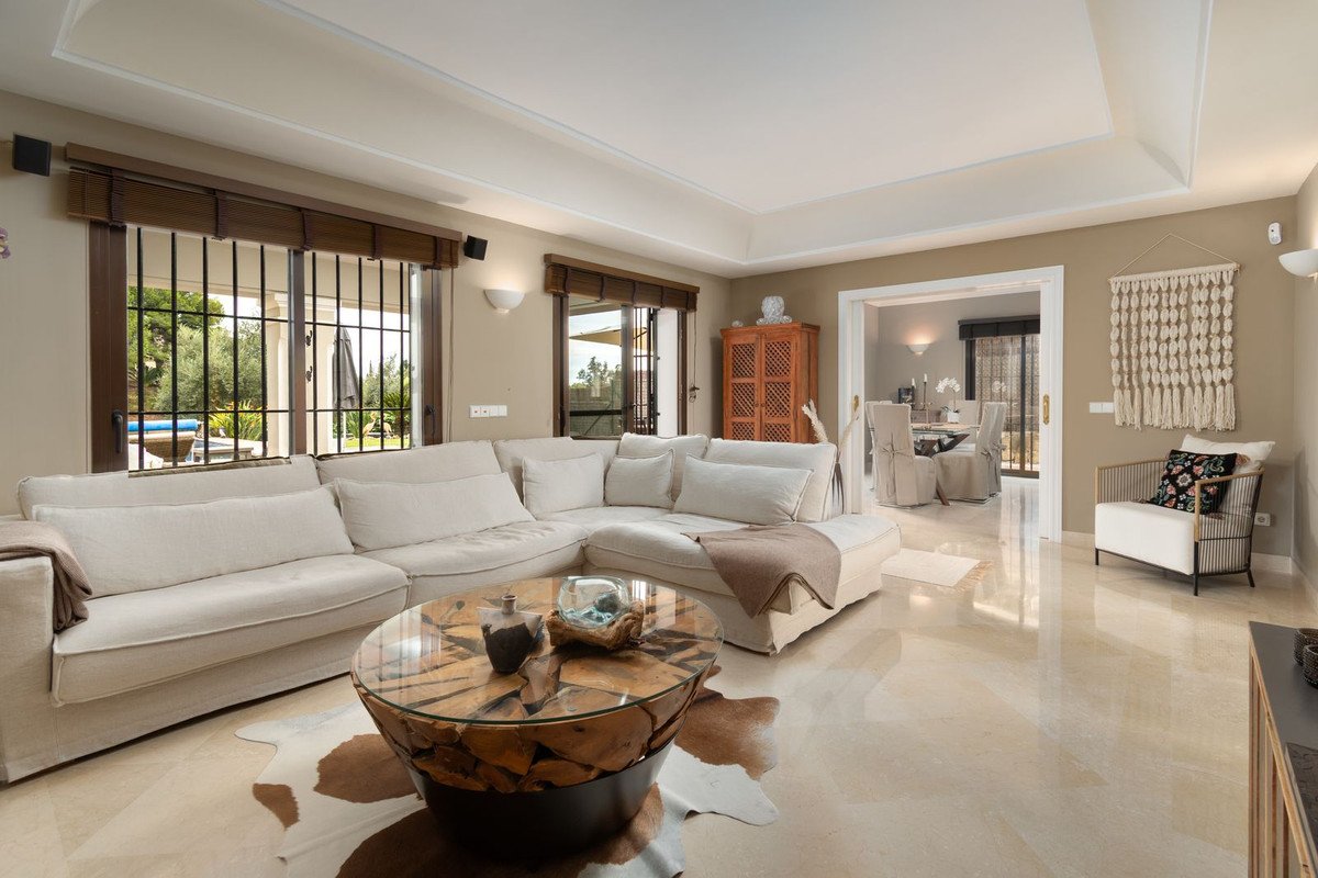 5 Bed Detached Villa in Mijas Golf