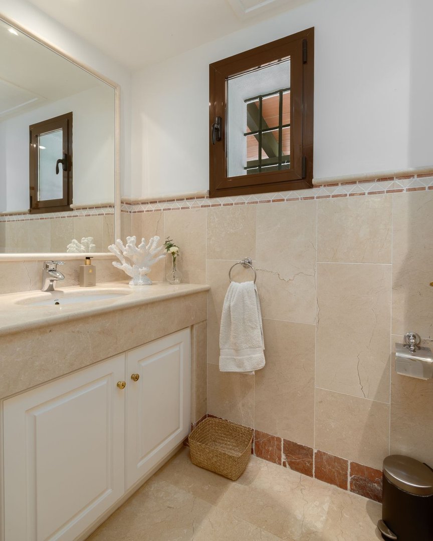 5 Bed Detached Villa in Mijas Golf