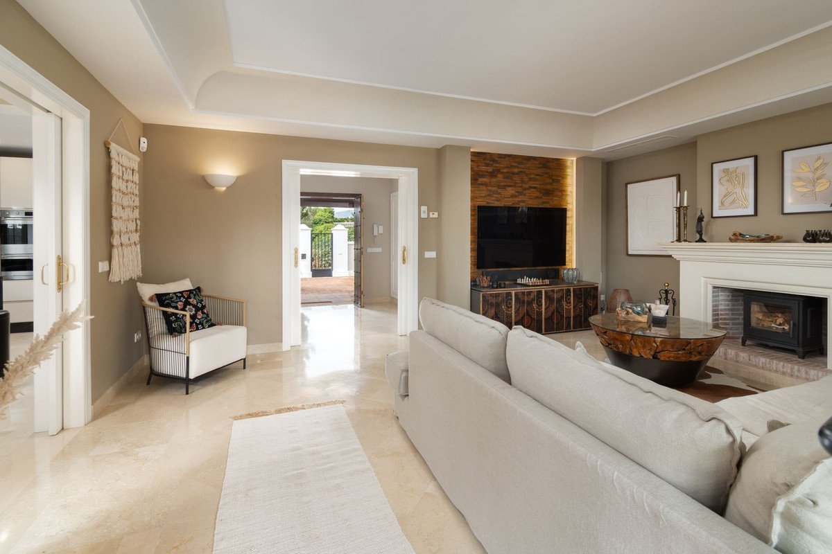 5 Bed Detached Villa in Mijas Golf