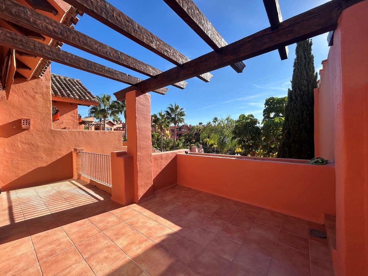 1 Bed Penthouse in New Golden Mile