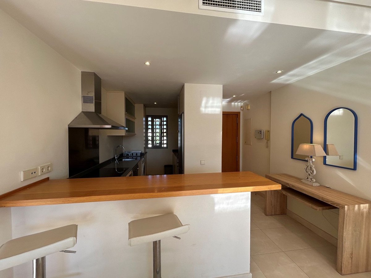 1 Bed Penthouse in New Golden Mile