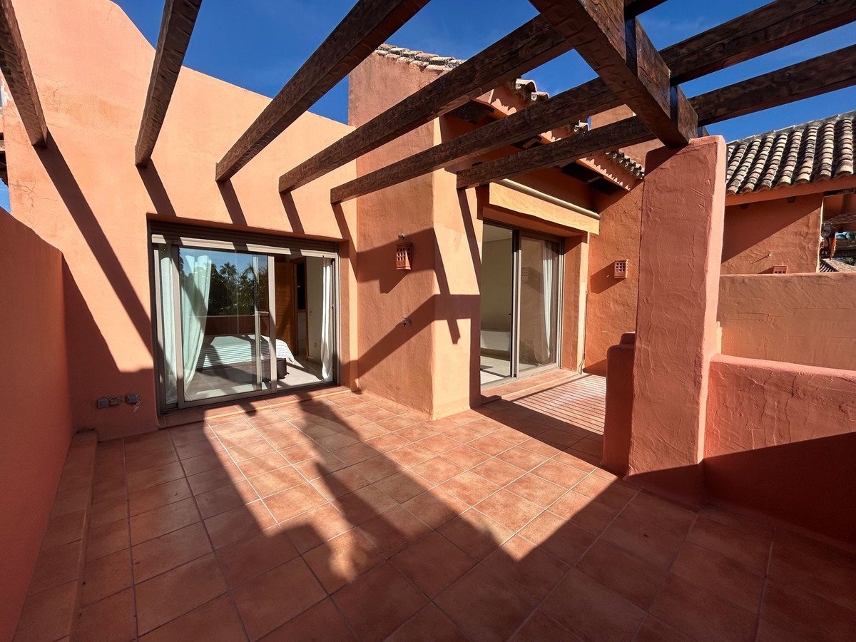 1 Bed Penthouse in New Golden Mile