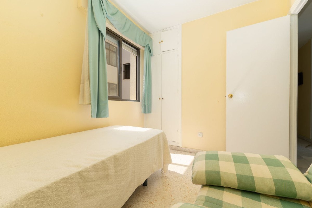 3 Bed Middle Floor Apartment in Fuengirola