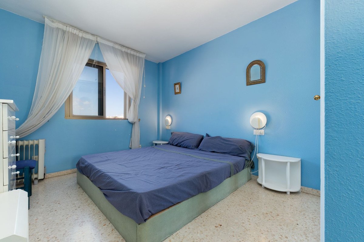 3 Bed Middle Floor Apartment in Fuengirola