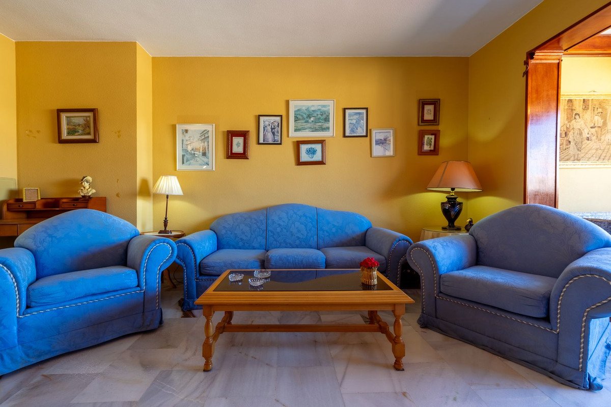 3 Bed Middle Floor Apartment in Fuengirola