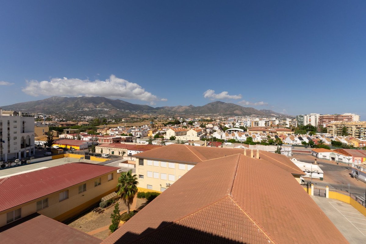 3 Bed Middle Floor Apartment in Fuengirola
