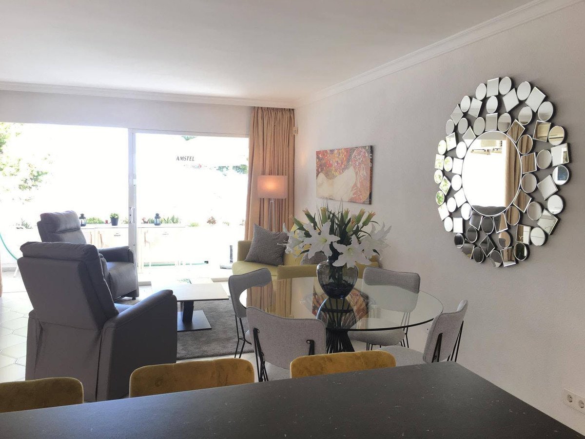 2 Bed Top Floor Apartment in Miraflores