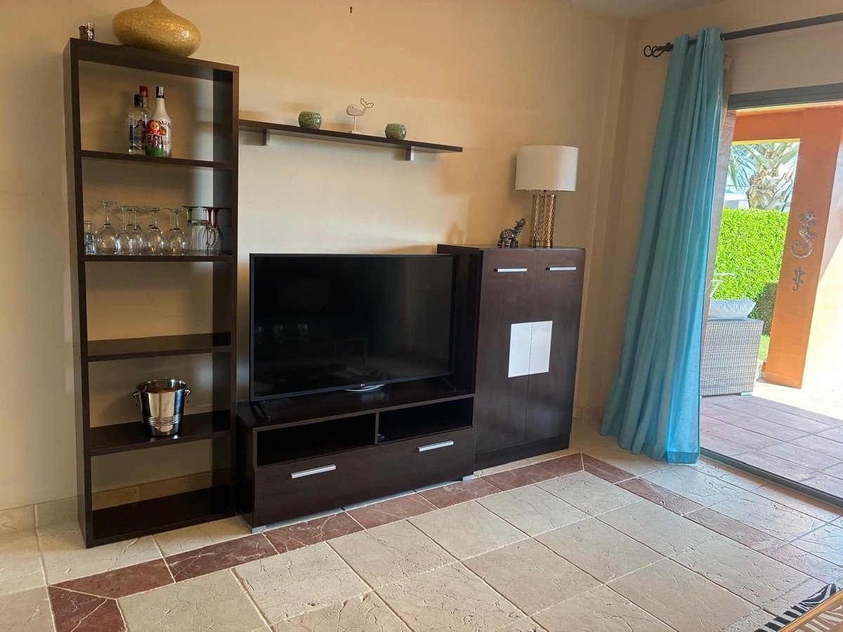 2 Bed Ground Floor Apartment in Estepona
