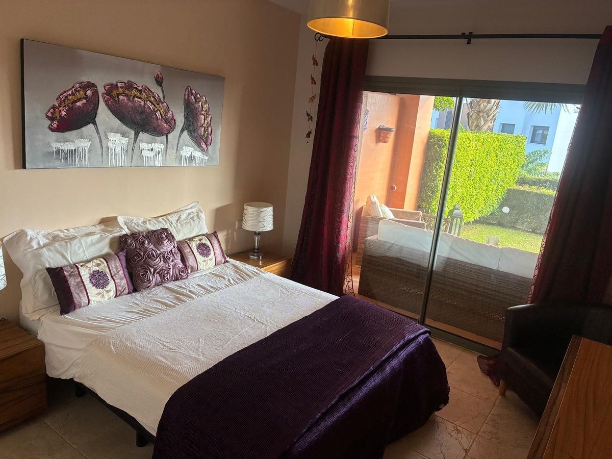 2 Bed Ground Floor Apartment in Estepona