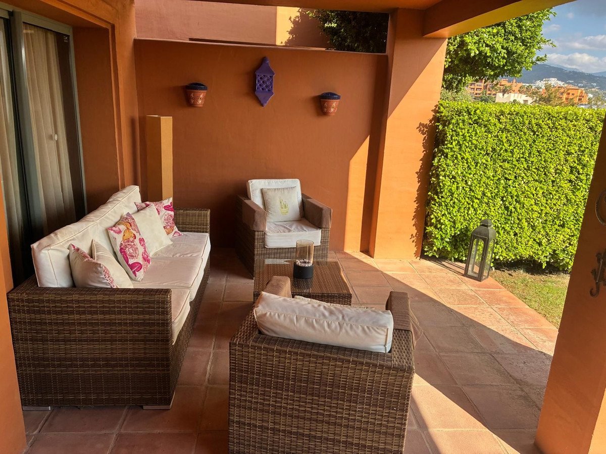 2 Bed Ground Floor Apartment in Estepona
