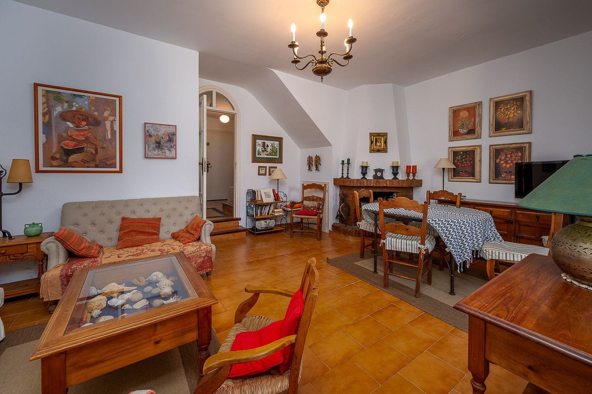 3 Bed Townhouse in El Chaparral