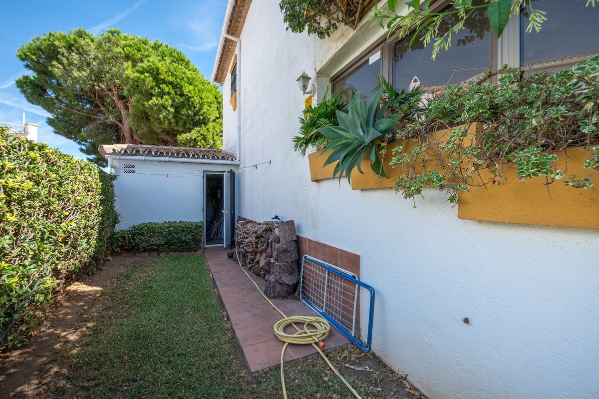 3 Bed Townhouse in El Chaparral