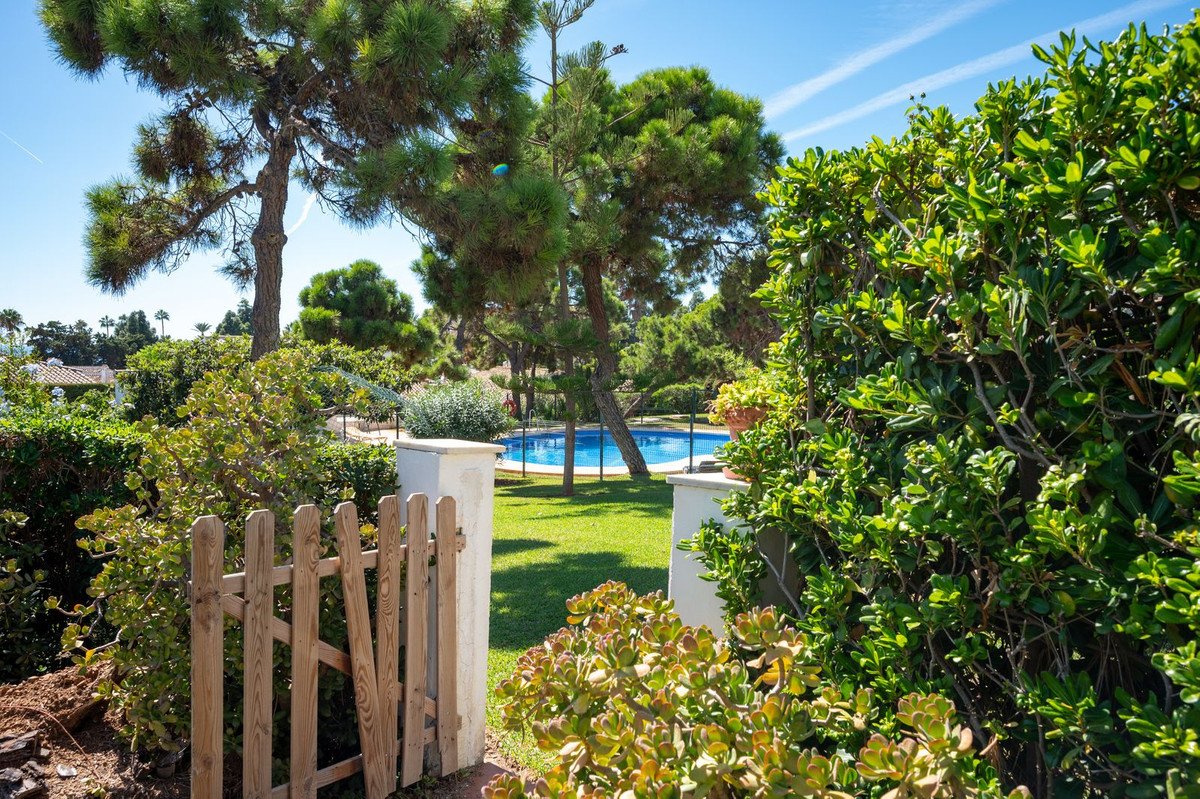 3 Bed Townhouse in El Chaparral