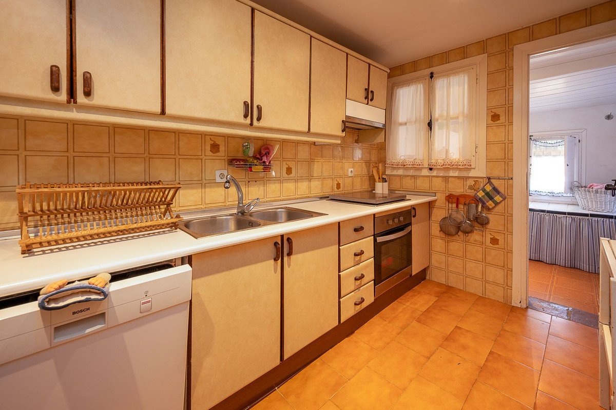 3 Bed Townhouse in El Chaparral