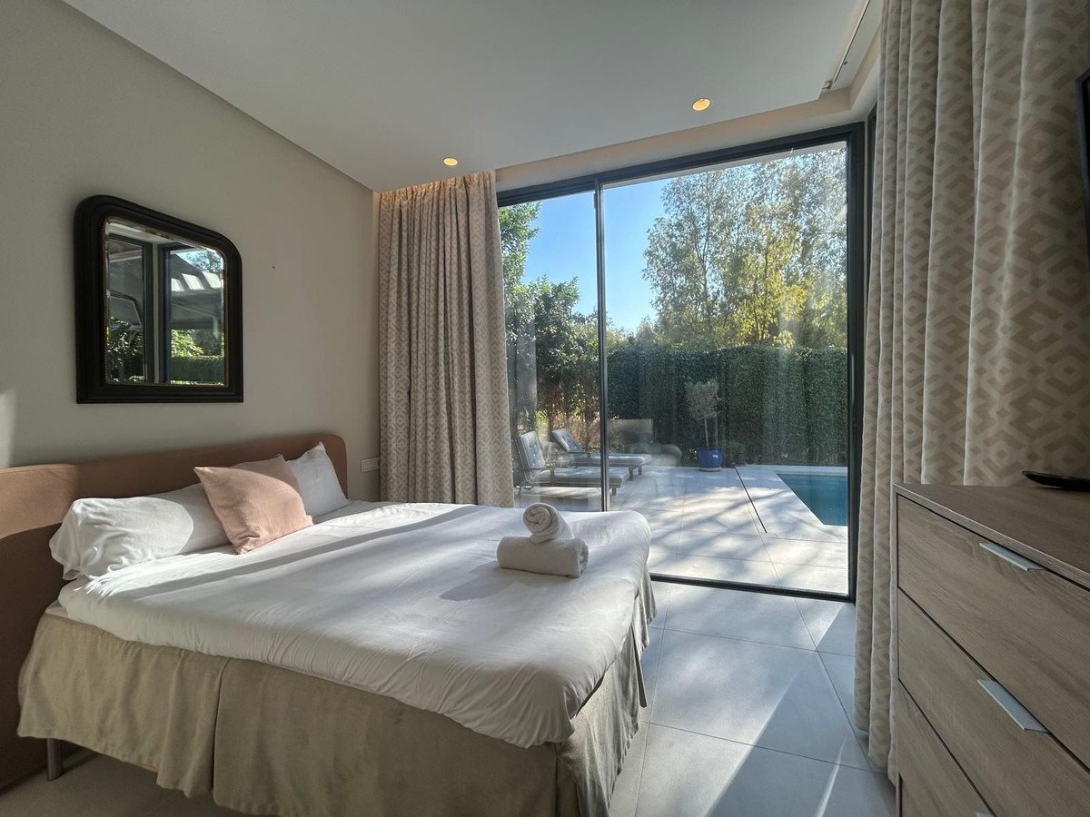 4 Bed Detached Villa in Atalaya