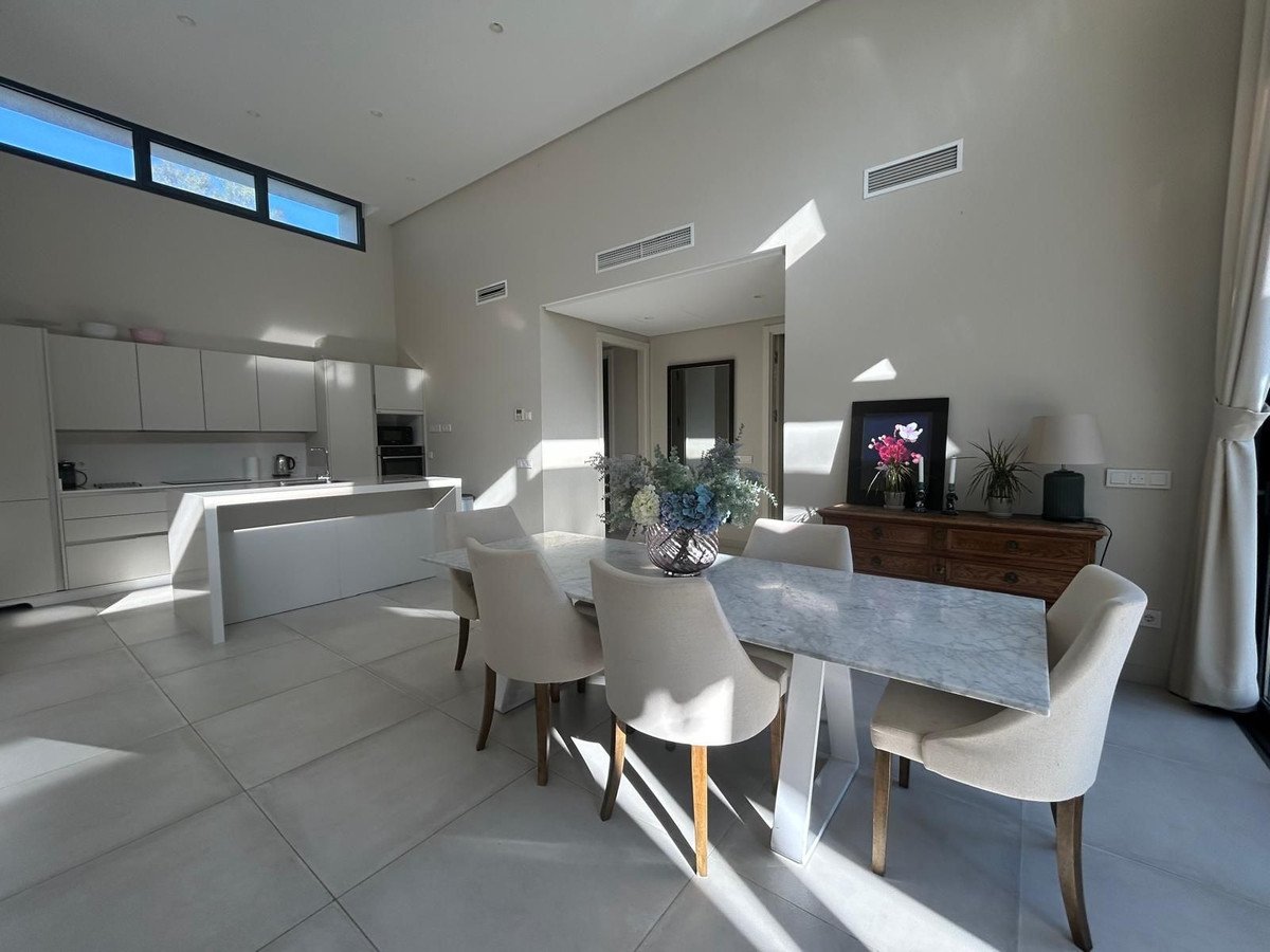 4 Bed Detached Villa in Atalaya