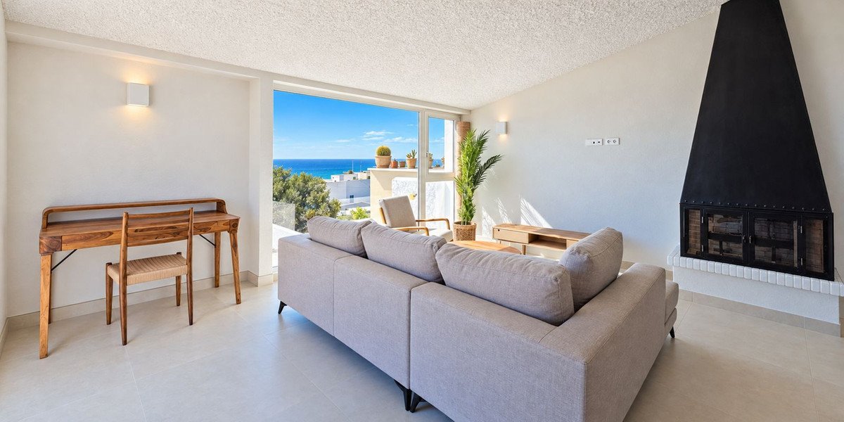 5 Bed Detached Villa in Estepona