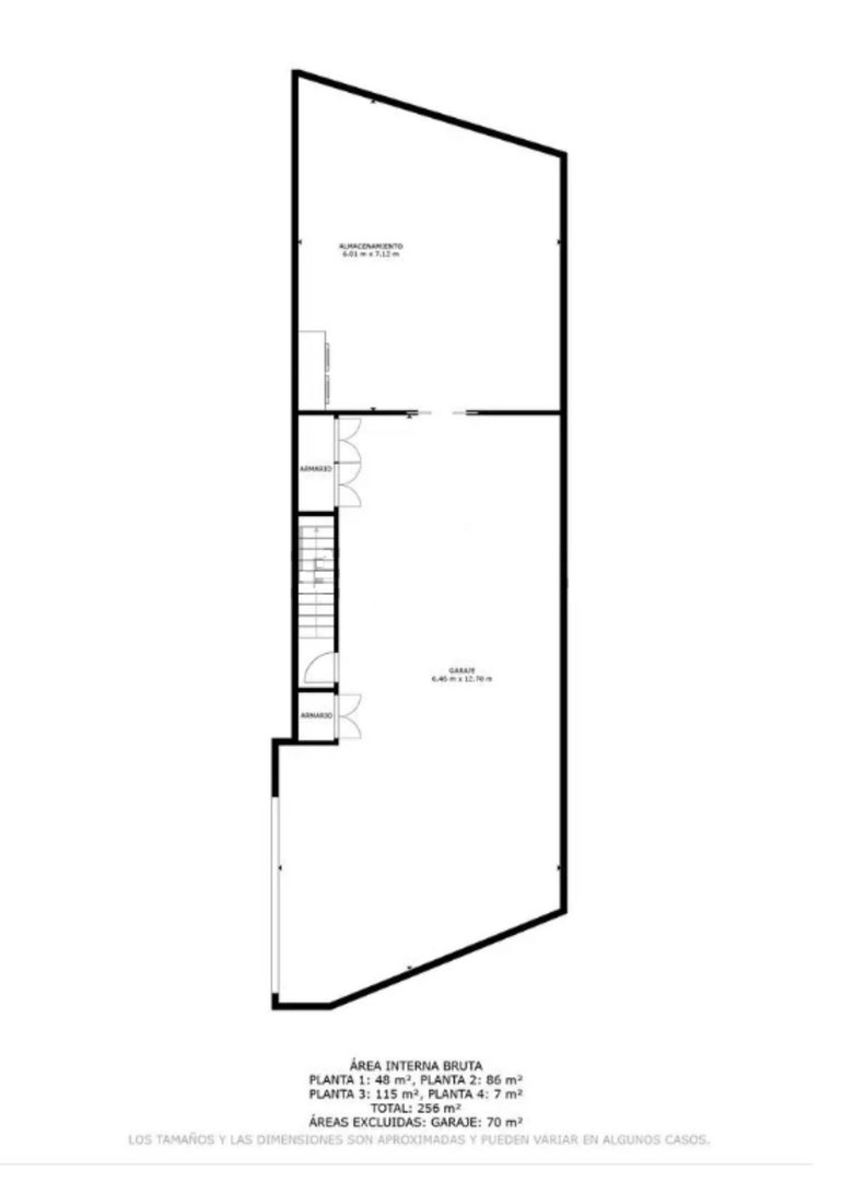4 Bed Semi-Detached House in Estepona