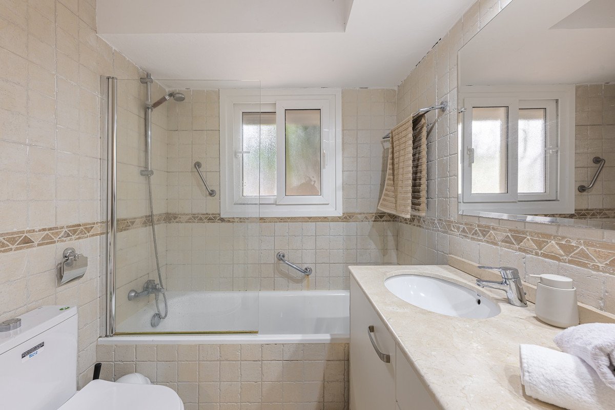 3 Bed Detached Villa in Estepona