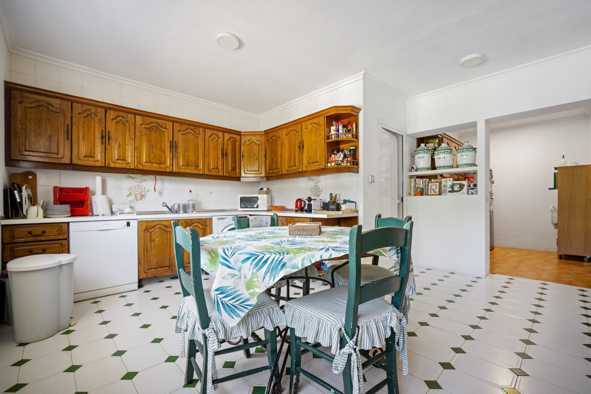 4 Bed Detached Villa in Marbella