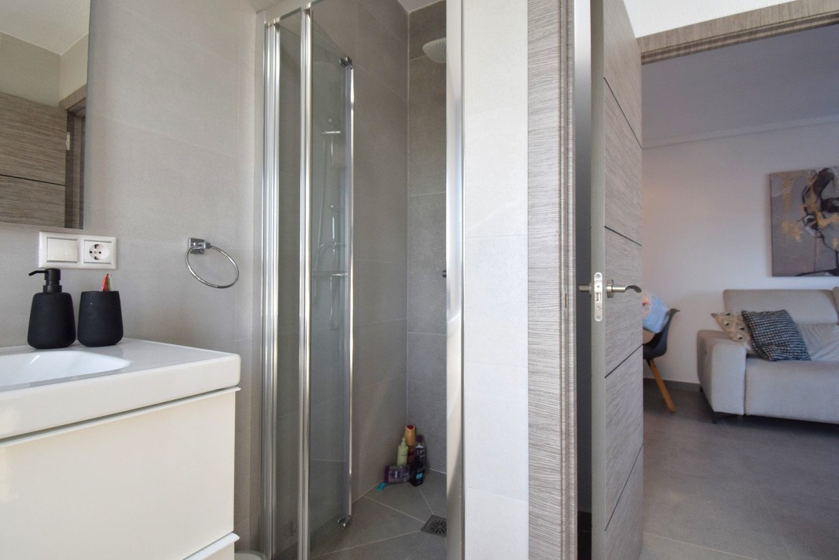 4 Bed Ground Floor Apartment in Orihuela Costa
