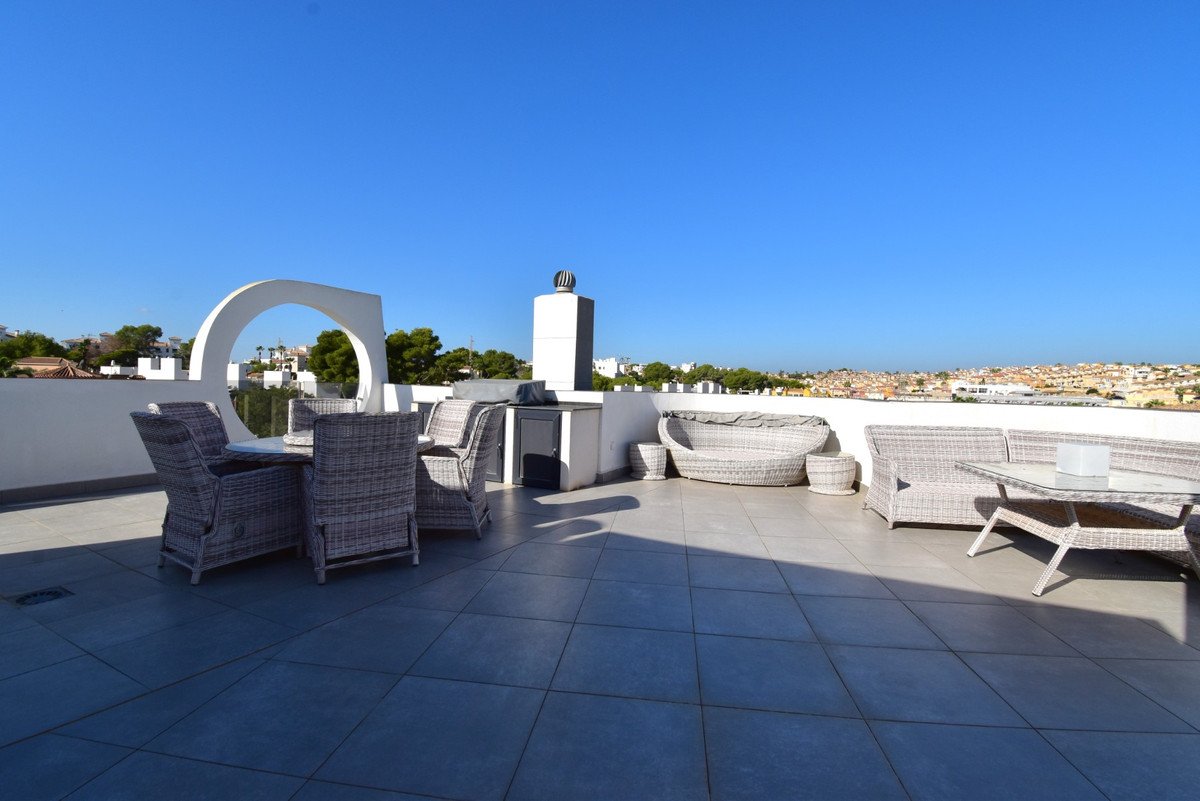 4 Bed Ground Floor Apartment in Orihuela Costa