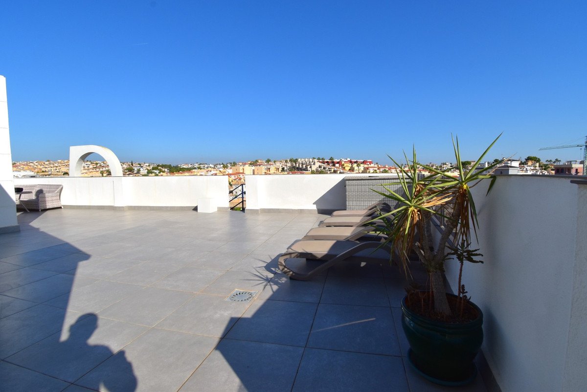 4 Bed Ground Floor Apartment in Orihuela Costa