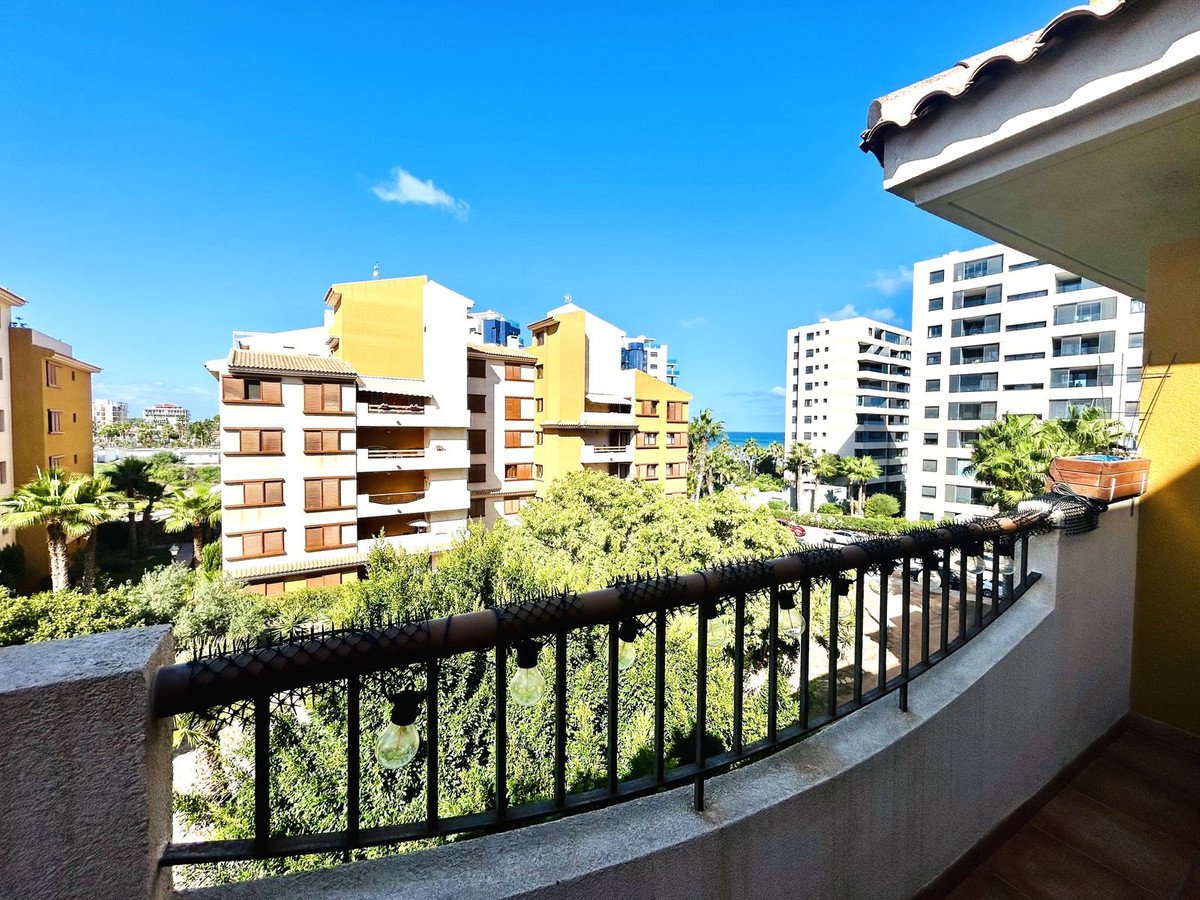 3 Bed Middle Floor Apartment in Punta Prima