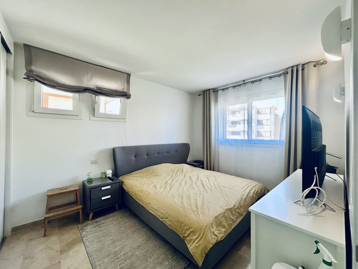 3 Bed Middle Floor Apartment in Punta Prima