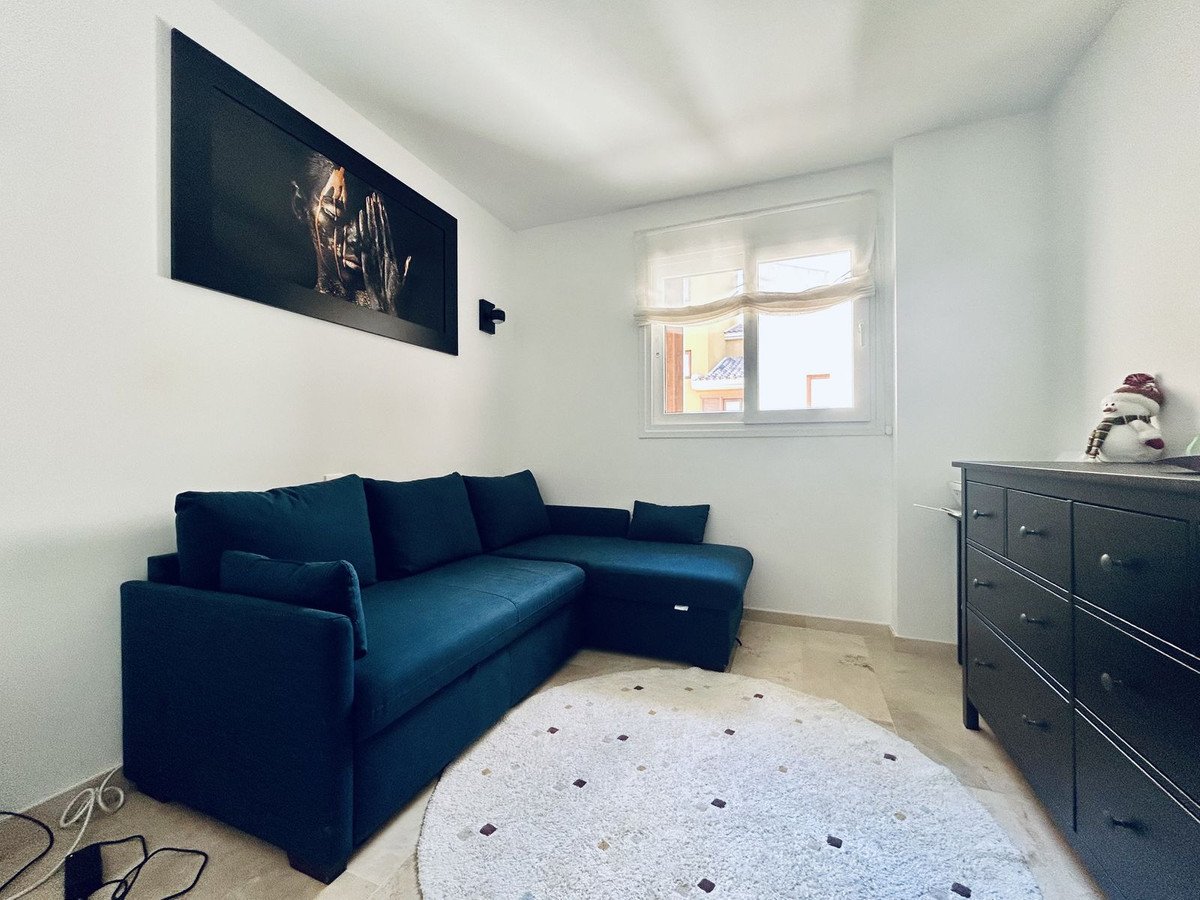 3 Bed Middle Floor Apartment in Punta Prima