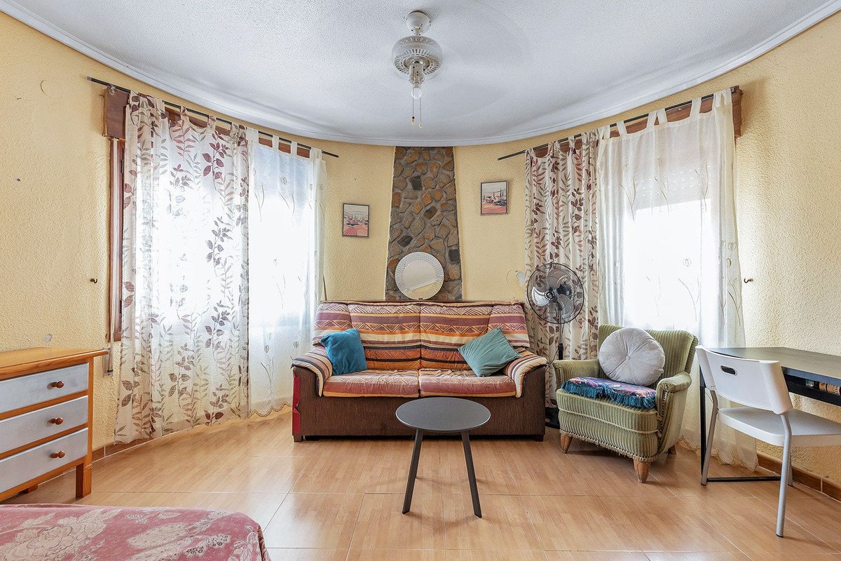 5 Bed Detached Villa in Ciudad Quesada