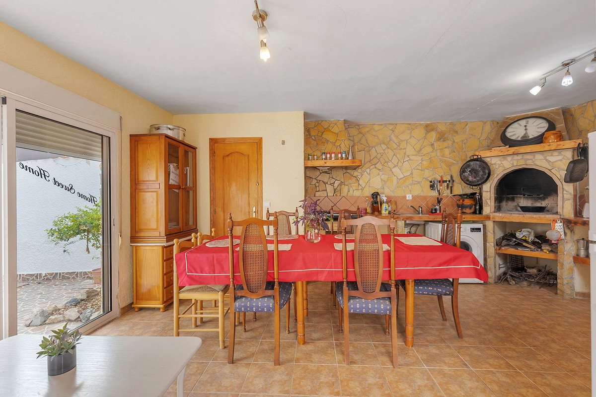 5 Bed Detached Villa in Ciudad Quesada