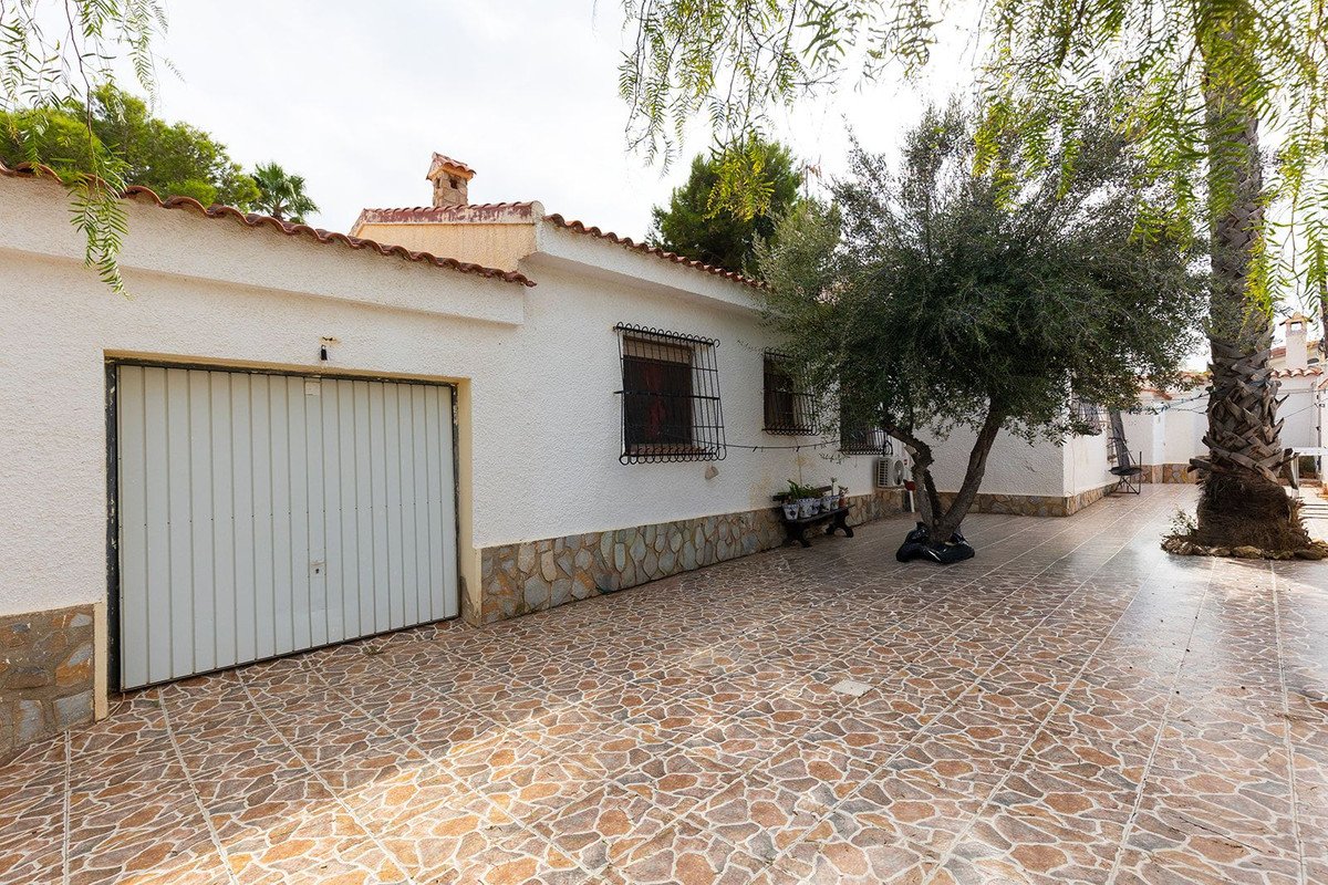 5 Bed Detached Villa in Ciudad Quesada